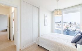 Brand New Apartment With Ocean & Volcano Views